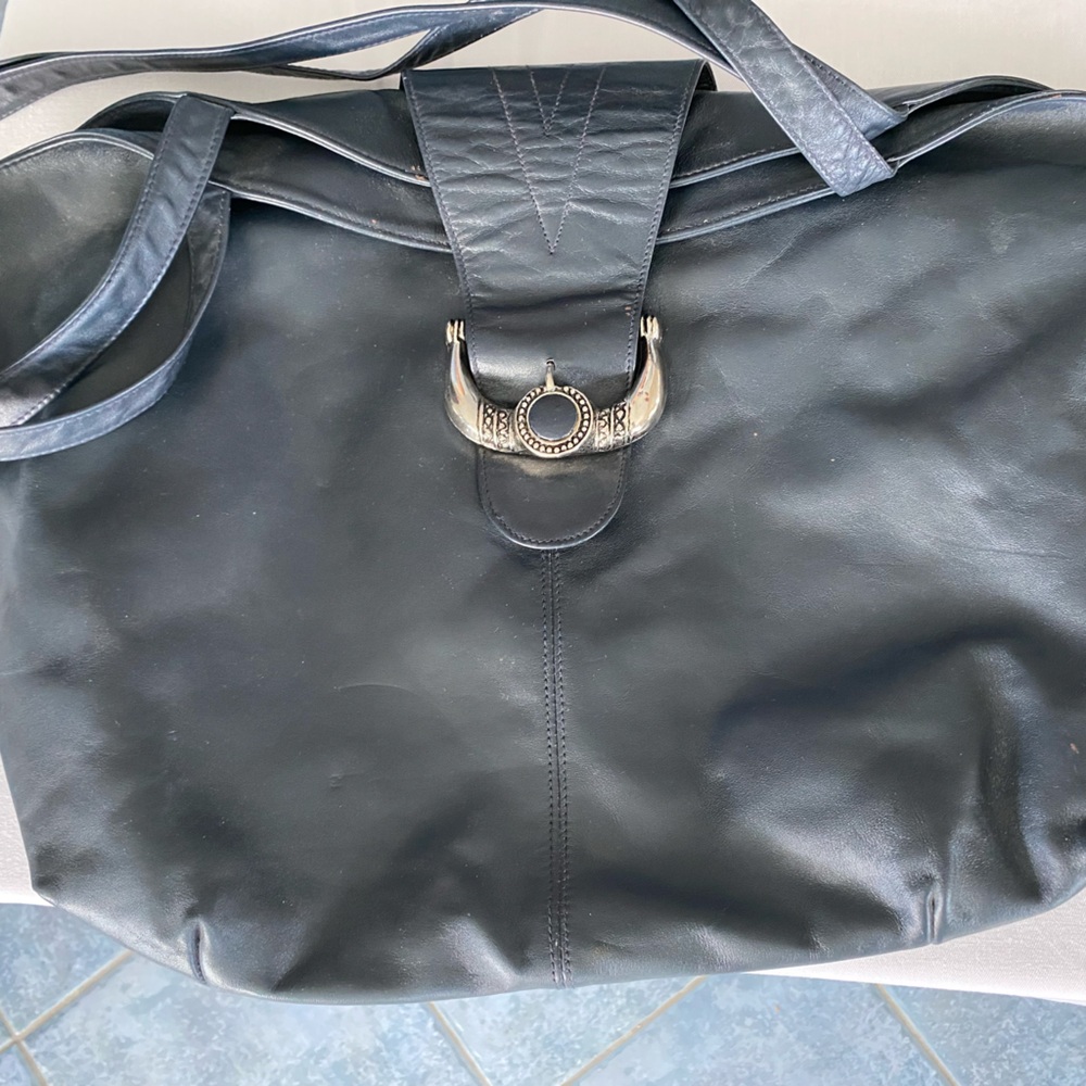 Elegance Canada Gray Leather Bag